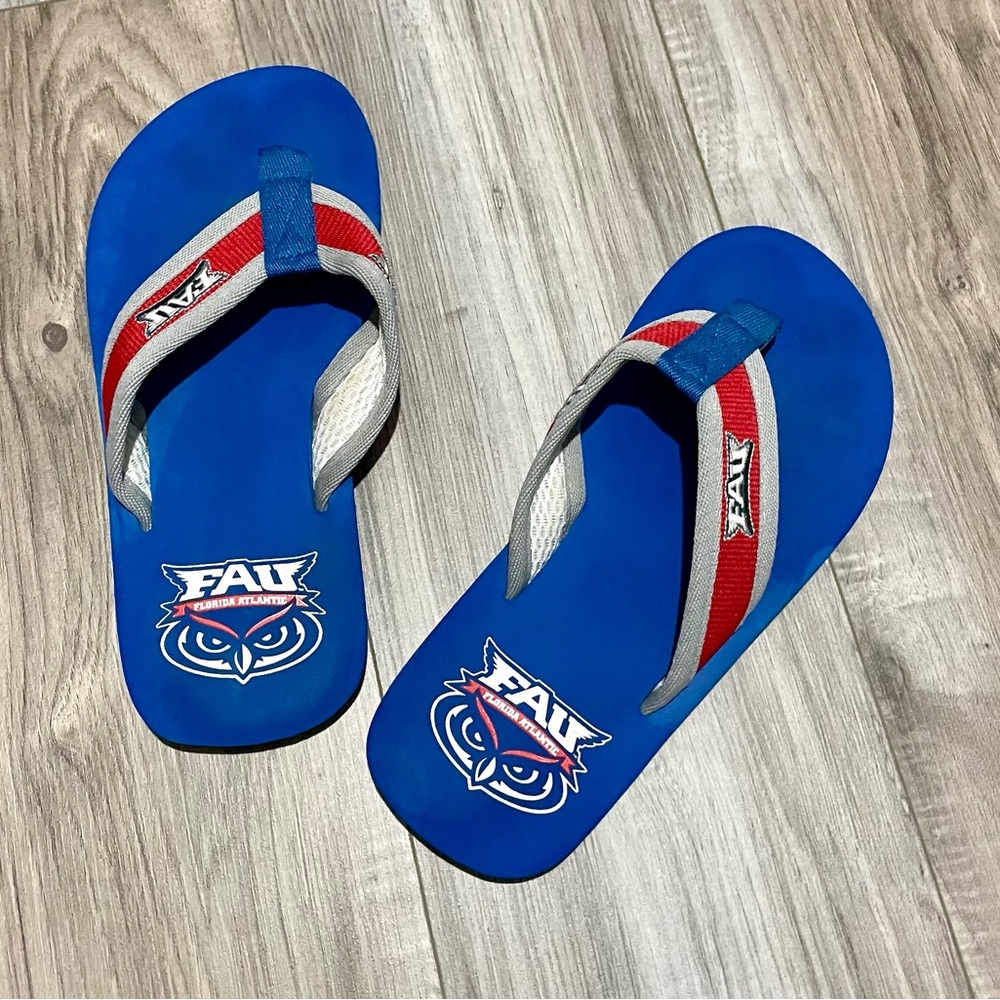 LIKE NEW - Florida Atlantic University Flip Flops; Women’s (6)